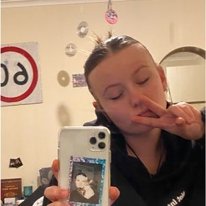 Meet your Posher, Alice